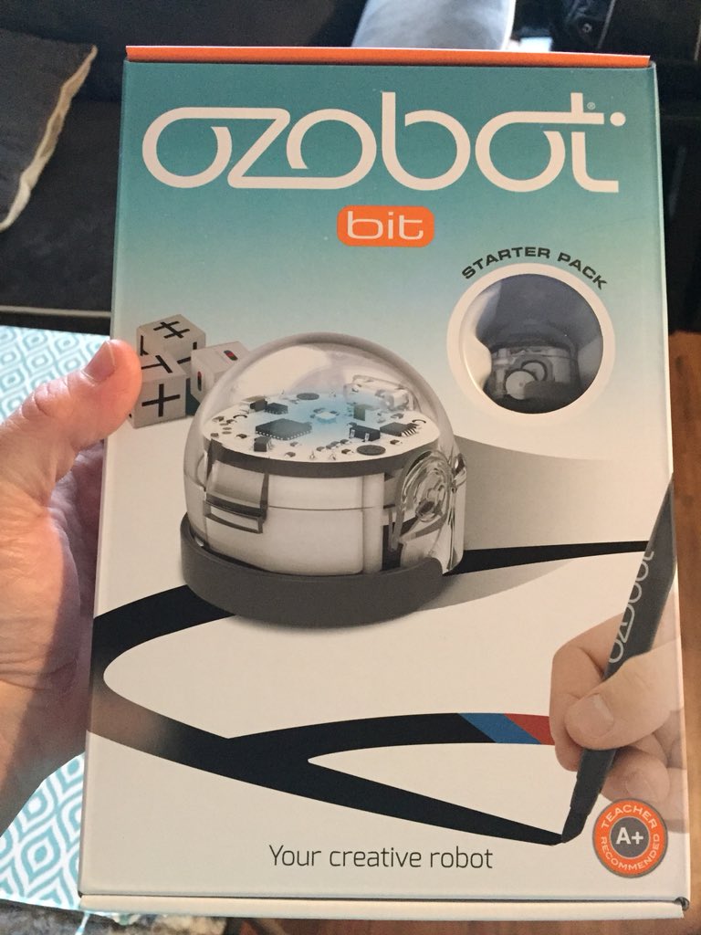 ms_odaisy's tweet image. When you want to play with your new nerd toy, but you have lesson planning to do first. #ozobot #learningrobotics