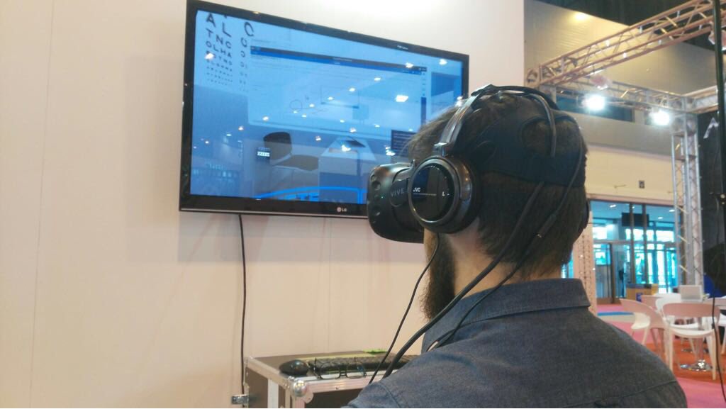 GTATiempoActivo's tweet photo. La #RealidadVirtual de [#GTALab] en #ExpoÓptica2018, en @FeriaDeMadrid. #VR #MarketingExperiencial ...una visita virtual a tu #Óptica con #GIOWeb, de @Deipe_SL. Gracias por esa fantástica #Innovación 👍🏻 https://t.co/S14b3sjajh