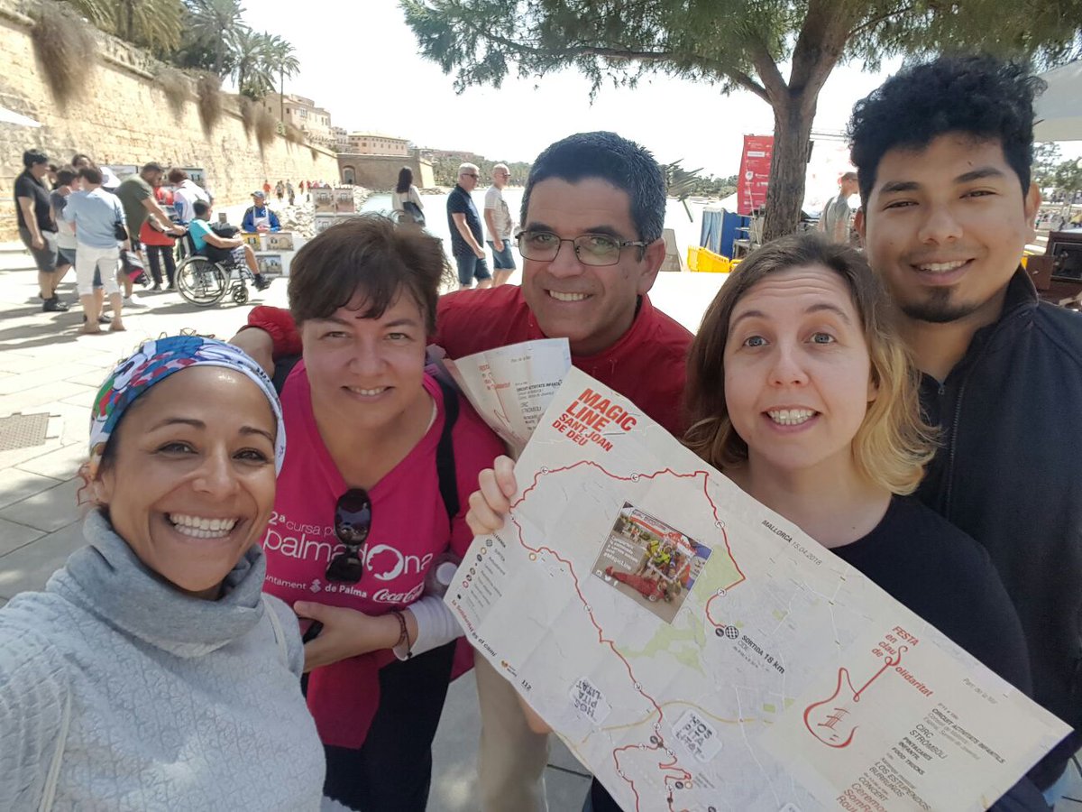 GoverndelaGent's tweet photo. Avui ens hem sumat a la caminada #MagicLine2018 Perquè la solidaritat és el camí #elnostrecompromis #pensantenpalma https://t.co/rlToiwML0V