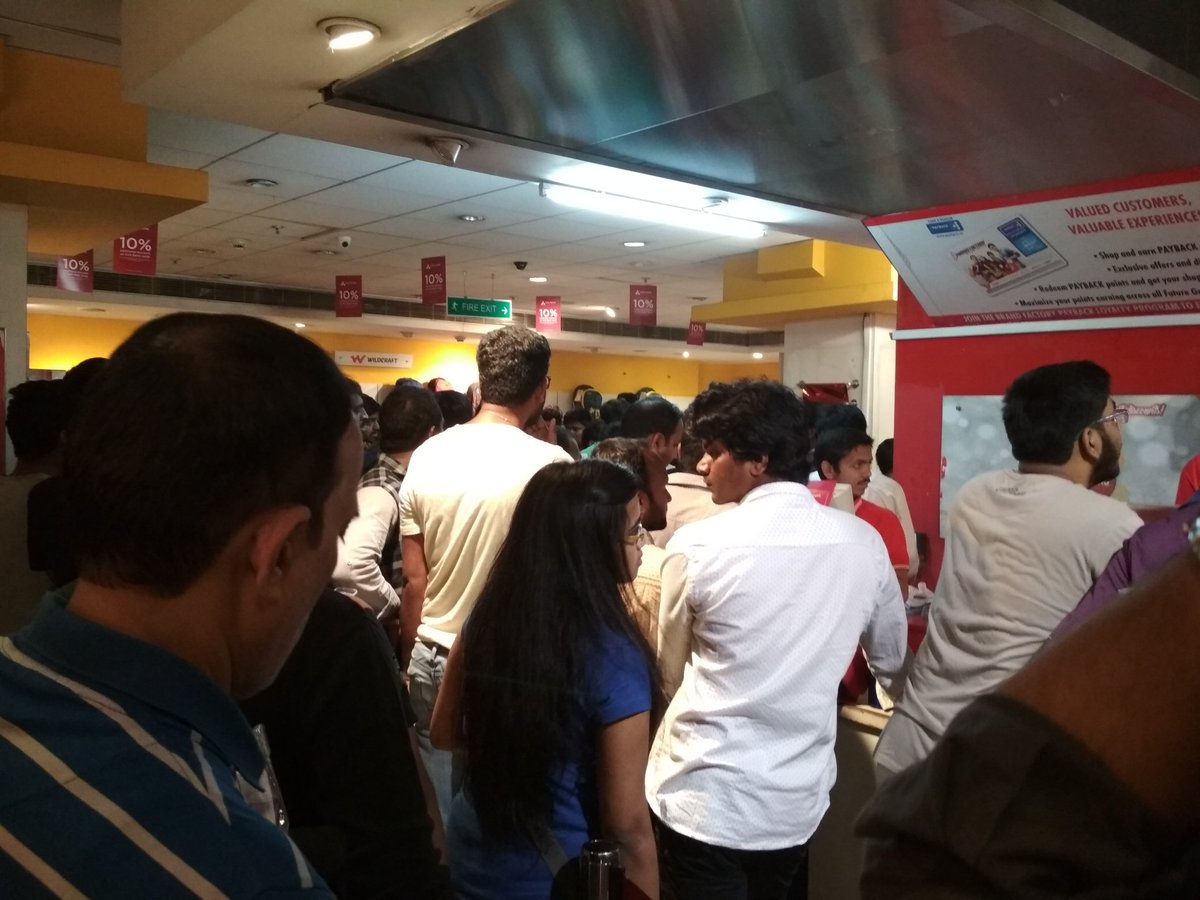 subhadig's tweet image. Situation at #brandfactory Jubilee hills Hyderabad at 9.45 pm