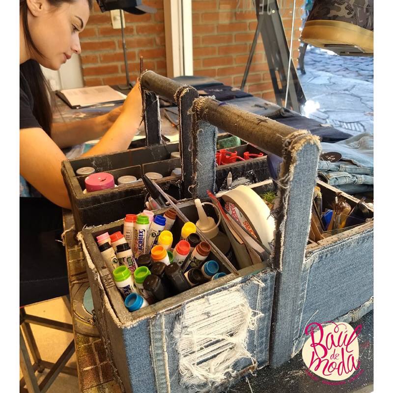 BauldeModa's tweet image. Sabías que cada vez son más las marcas que se adaptan a la tendencia de Customización / do it yourself ?
Se trata de brindarle al cliente un servicio extra donde pueda personalizar la prenda a través de la libre elección en materiales o terminaciones.
📸PH: Tienda TACO