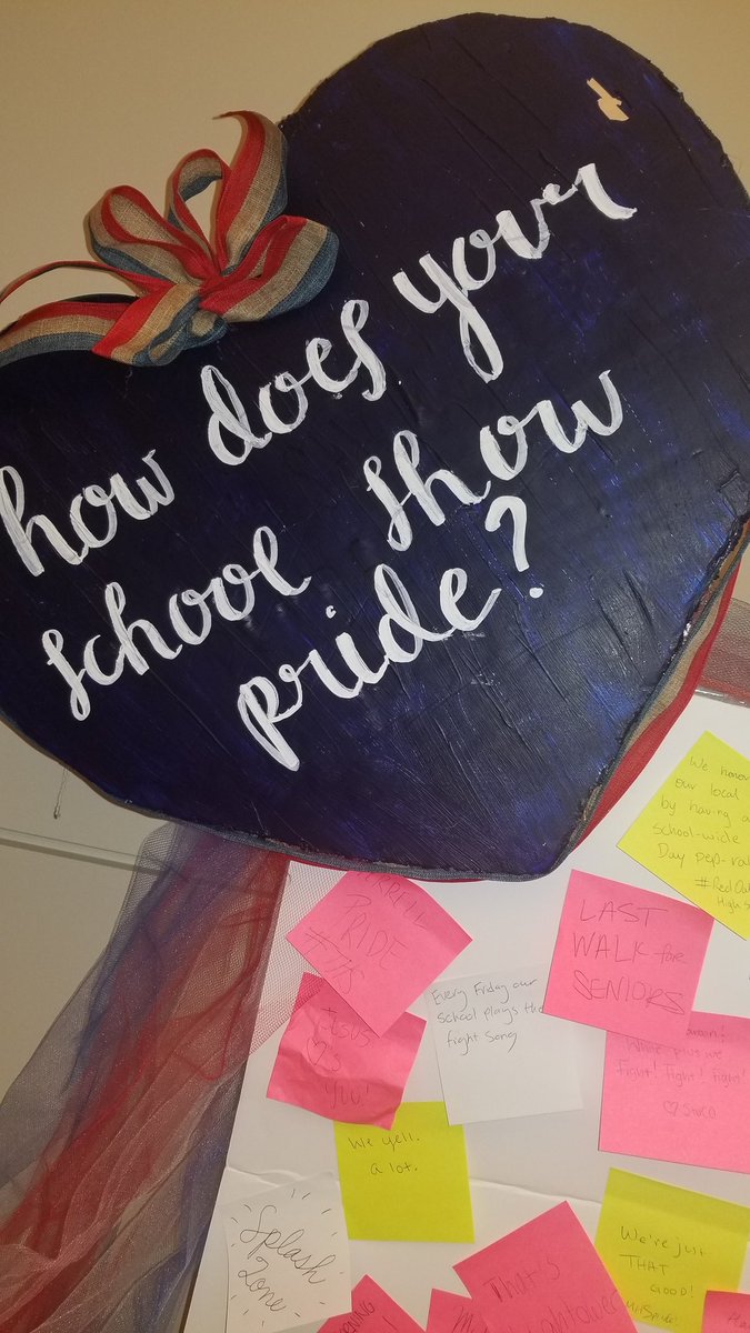 EvermanStuco's tweet photo. #Bulldogpride #Eblock #Bulldognation #purpleNgold StuCo wants to know....how do you show your Bulldog pride? https://t.co/j2LvNccGGZ