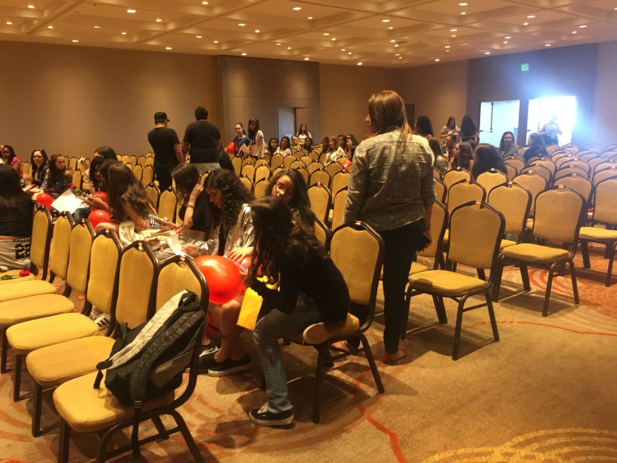 pllconventionbr's tweet image. Local onde acontecerá a #PrettyLittleWeekend do Rio de Janeiro