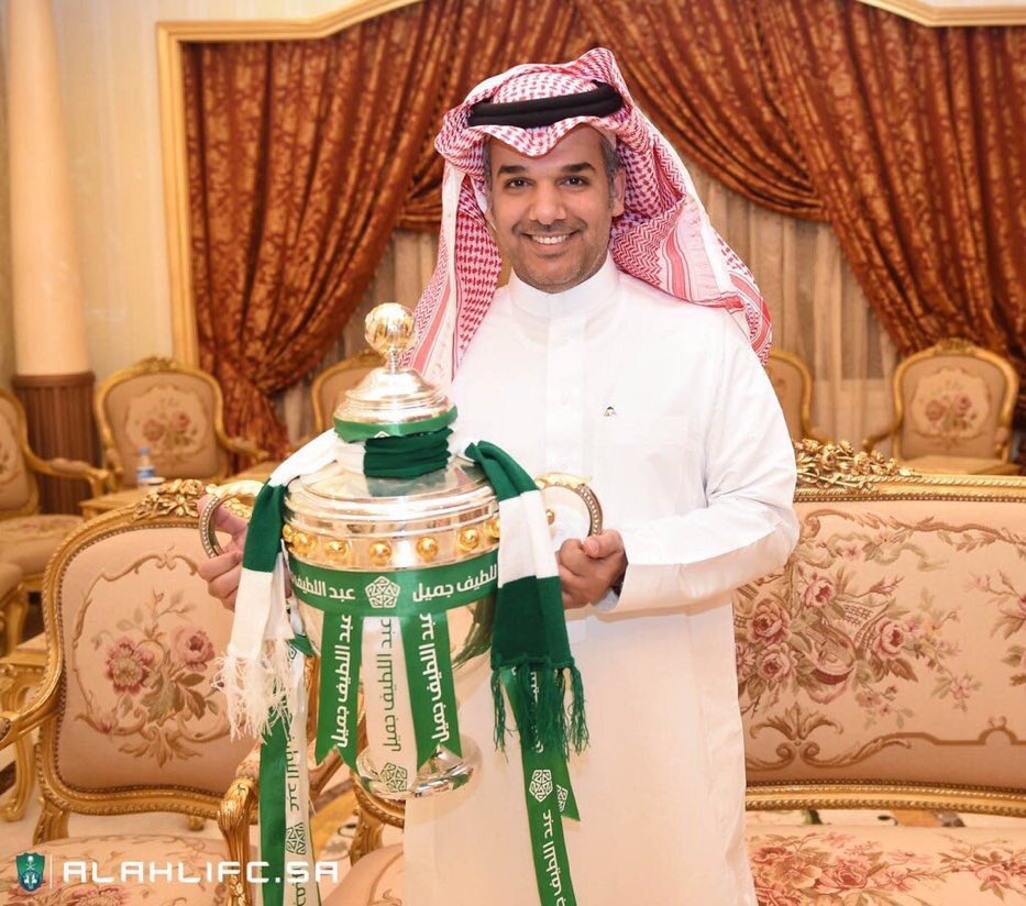 Rabanalsafena's tweet photo. يغادرالرئيس الأستاذ ماجد النفيعي ونائب الرئيس عبدالله البترجي و مشرف الفريق الكابتن موسى المحياني إلى دبي  للوقوف على تحضيرات الفريق قبل لقاء #الجزيرة ضمن البطولة الأسيوية لتحديد المركز الأول و الثاني ..#الأهلي https://t.co/Rmv4gpYjbG