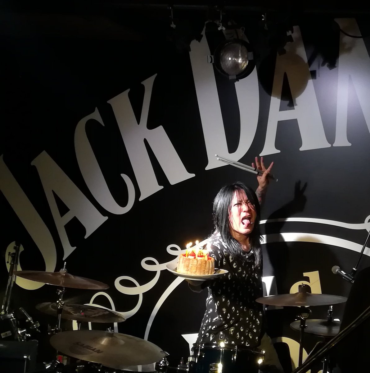 Yakopixx_71's tweet photo. 🎊🎂Happy Birthday🎂🎊
🌻🤘Mr.HIMAWARI🤘🌻
#HIMAWARI #ヒマ誕
#SEXXXXX #LADIESROOM
#tokyospandixxx #DUSTER3 https://t.co/rKWjpzY6LF