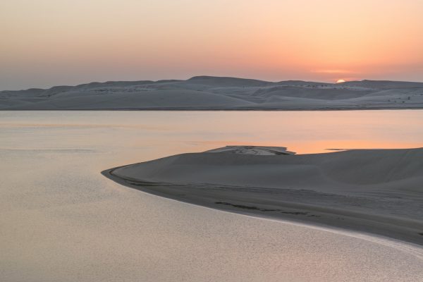 Voyage_Way's tweet photo. KHOR AL ADAID | Qatar

Dans le sud du Qatar, la mer s'enfonce sur plus de 20 kilomètres dans le désert. Le résultat ? Des paysages à couper le souffle ! 

https://t.co/1bD8tPGNYb 
#Qatar #voyage https://t.co/xZMp3LwjAD