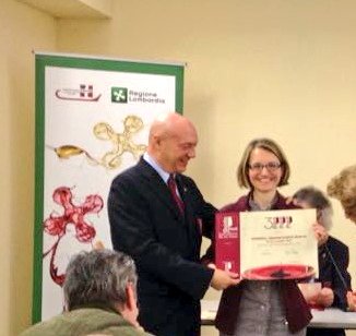 arpepe1860's tweet photo. Il nostro #Vinitaly si apre con questo doppio riconoscimento #Onav nella #GuidaProsit 🏅Premiati #Sassella #RocceRosse 2007 e #Sassella #UltimiRaggi 2009! Grazie a Vito Intini è a tutta l'organizzazione! @ONAVmilano @ONAVSONDRIO Forza #Valtellina e #NebbioloDelleAlpi 👏🏻👏🏻👏🏻 https://t.co/tUExDlmtkC