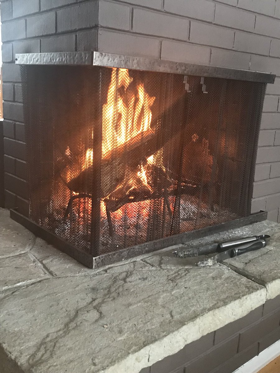 kspencerdakin's tweet photo. A cup of tea with water boiled on the barbecue and a fire to keep us warm! No power, no problem! #iceisntnice #whereisspring https://t.co/670jhMCPZM