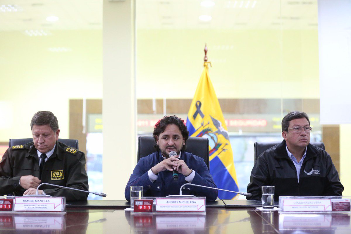 “Tuvimos una reunión previa con los equipos de comunicación. En la tarde se iniciarán los procesos de desclasificación de la información para que la ciudadanía conozca los detalles de lo que se hizo durante el secuestro de los tres periodistas”, <a href="/caanmichelena/">Andrés Michelena</a> #UnidosPorLaPaz