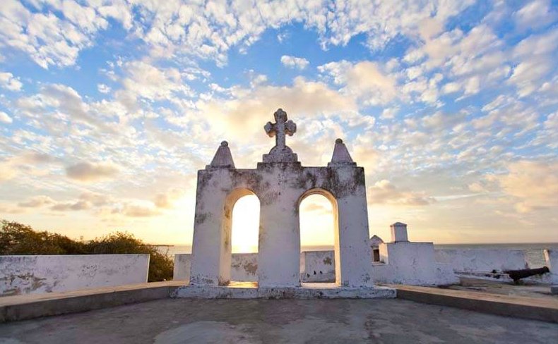GallivanterH's tweet photo. #IboIsland is found amongst the #QuirimbasIslands, in Northern #Mozambique. There is so much to see and learn about on this fascinating island, steeped in #history of a sad past of slave trade. 
We recommend a night or 2 at the Ibo Island Lodge, to experience the island properly https://t.co/8Lvj1KQgBp