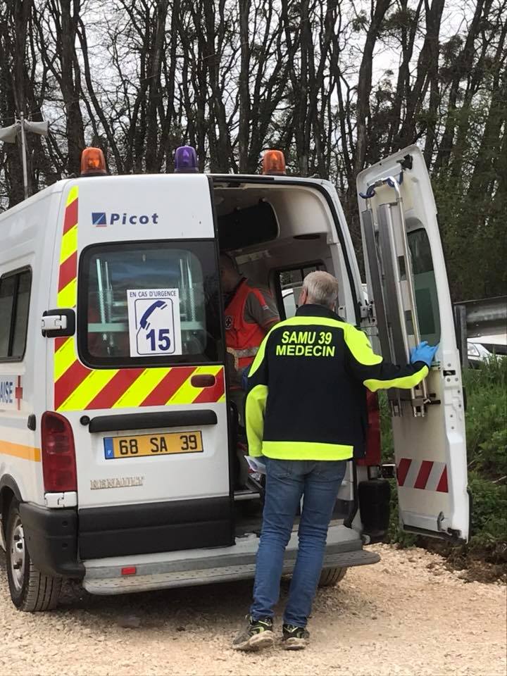 CRF39JURA's tweet photo. [#PosteDeSecours] - Aujourd'hui la #CroixRouge du #Jura était présente sur le championnat de #MotoCross sur le terrain de #Dole #Authume - Merci aux bénévoles pour les prises en charge et les évacuations assurées ! #Secours #MotoCross #Quad #UMDoloise #FFM https://t.co/D4kbGnFqab