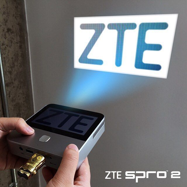 ZTE_Canada's tweet image. A big screen in your pocket. #Spro2 #smartprojector