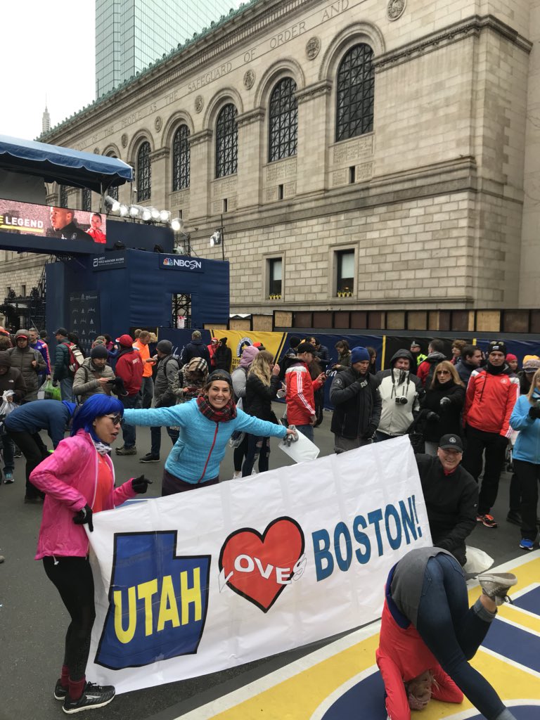 newsyCaitlin's tweet photo. Wait until the end of the Facebook live...we found SO many Utah runners!!!! β€οΈππππ½ββοΈ https://t.co/r3bQ2NehkY #runSLC https://t.co/ZI9YEKN5B1