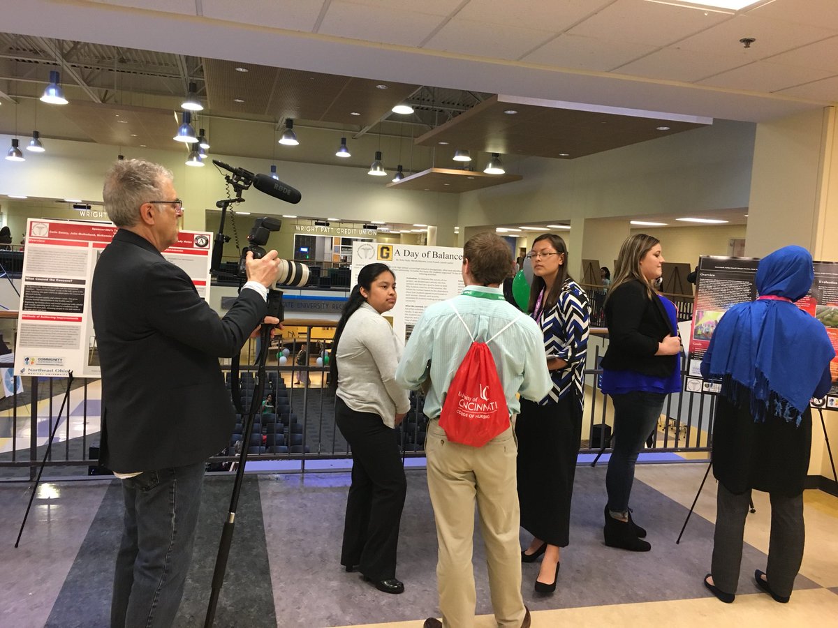 gtownjrhighFFA's tweet photo. Presenting to the judge! Doing a great job sharing our commitment to bettering our school community! #GtownWay #teamhpac #regionalscholarsday2018 https://t.co/Tn3w2TpdVe