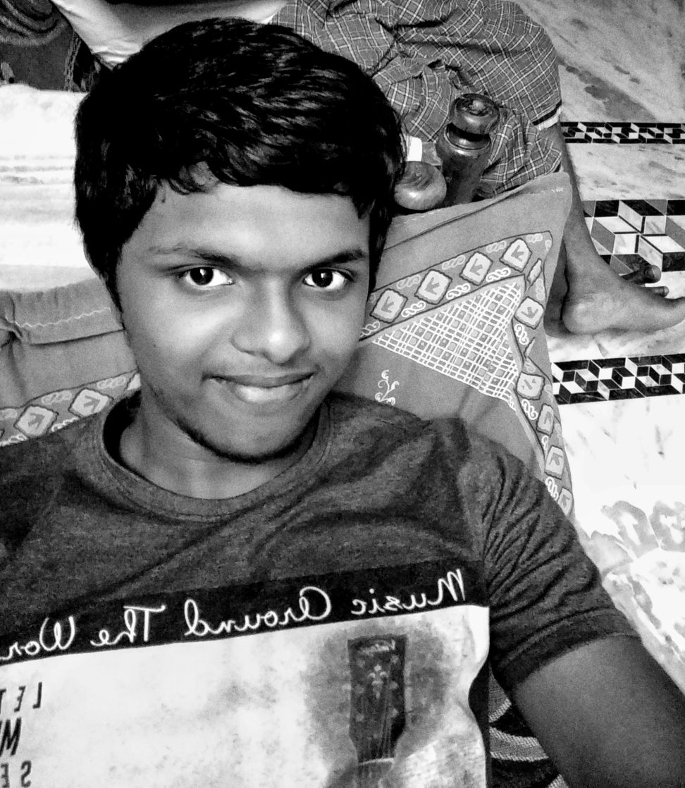 AjithKattela's tweet photo. #Timepasspic
#blackandwhite 
#moodaf 
#SelfieSunday https://t.co/aCU9tmWo0G