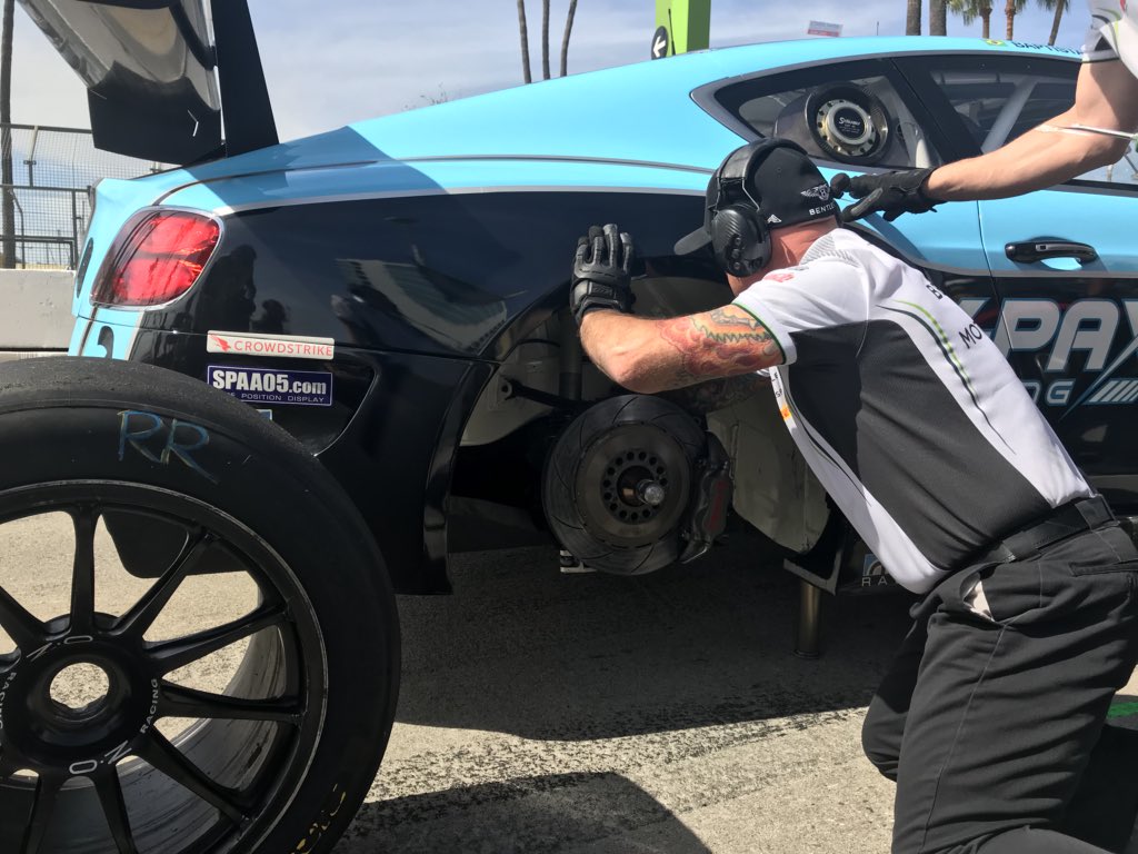 KPAXracing's tweet photo. The team is working swiftly to get the No. 3 back out on the track. The car pit under caution with a right-rear flat. #PWCLB https://t.co/ljQGIBcGAD