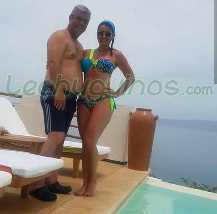 Brand_TOfficial's tweet photo. QUE VIDA TAN dura esta llevando @DipMarquina Quedó al descubierto las mentiras de Alfonso Marquina y su supuesta preocupación por Venezuela, Alfonso Marquina critica la situación del país mientras se da la gran vida, en un resort en algún lugar paradisíaco del mundo, con su https://t.co/Z4jvBGM7lU