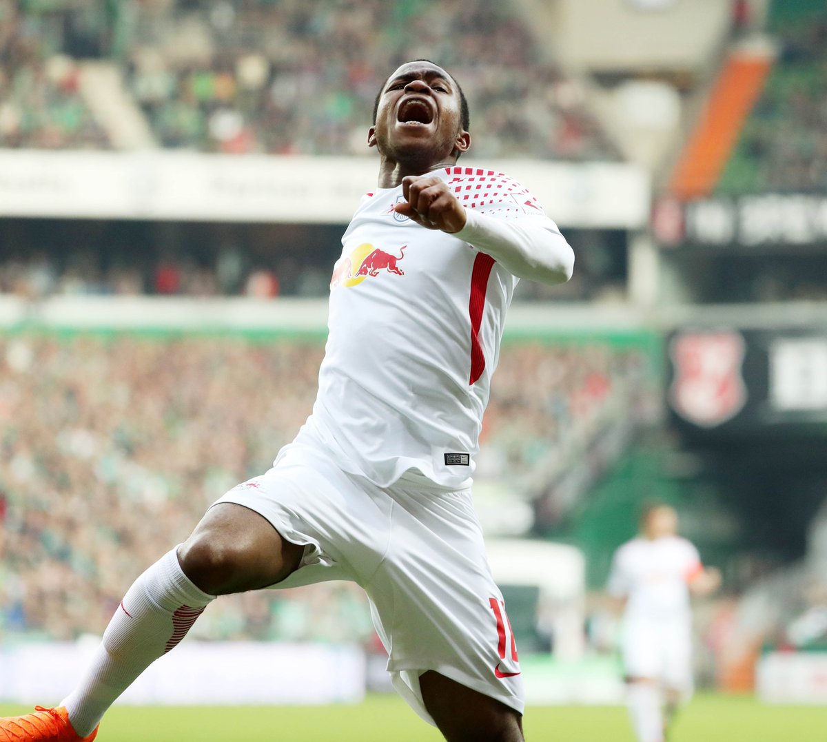 RBLeipzig_EN's tweet photo. Our super sub! #SVWRBL #HaveALookMan #DieRotenBullen https://t.co/ktHt91cwxy