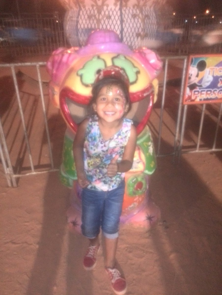 MariaEl80814371's tweet photo. Mi princesa hermosa https://t.co/2N1j60yGqu