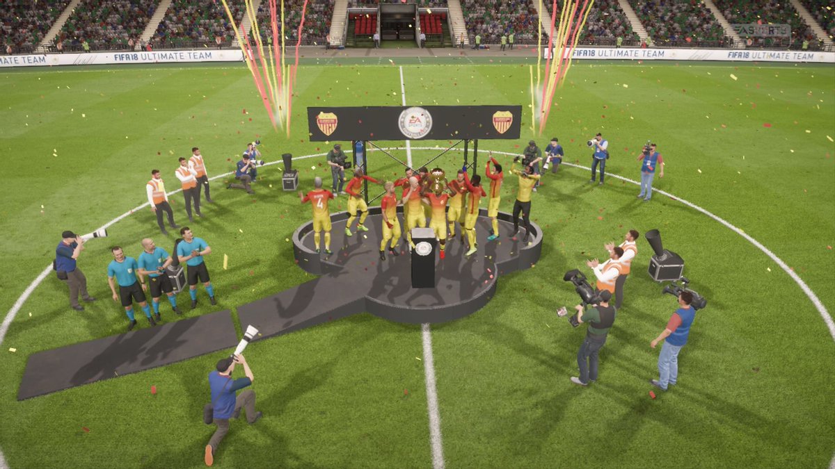 Nos proclamamos campeones de 1ª división en @FifvEspana 
GRACIAS A TODOS Y CADA UNO DE VOSOTROS FAMILIA.
‼️UNION Y FUERZA‼️
#GRANDECPFIDEA