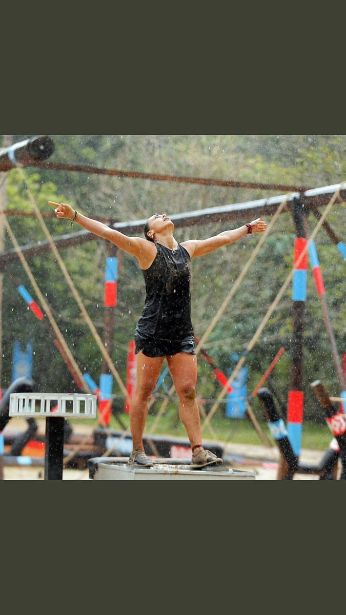 dcdcfc18's tweet photo. Survivor cesurları sever. Bugün Damla Can bir kez daha iyi ki dedirtti bizlere. Takımı için kendini riske atıp ne kadar cesur olduğunu bir kez daha gösterdi. 
Rotamız Kıbrıs, hedefimiz ŞAMPİYONLUK 🏆

#Survivor2018 #DamlaCan https://t.co/iwVgdrFWlp