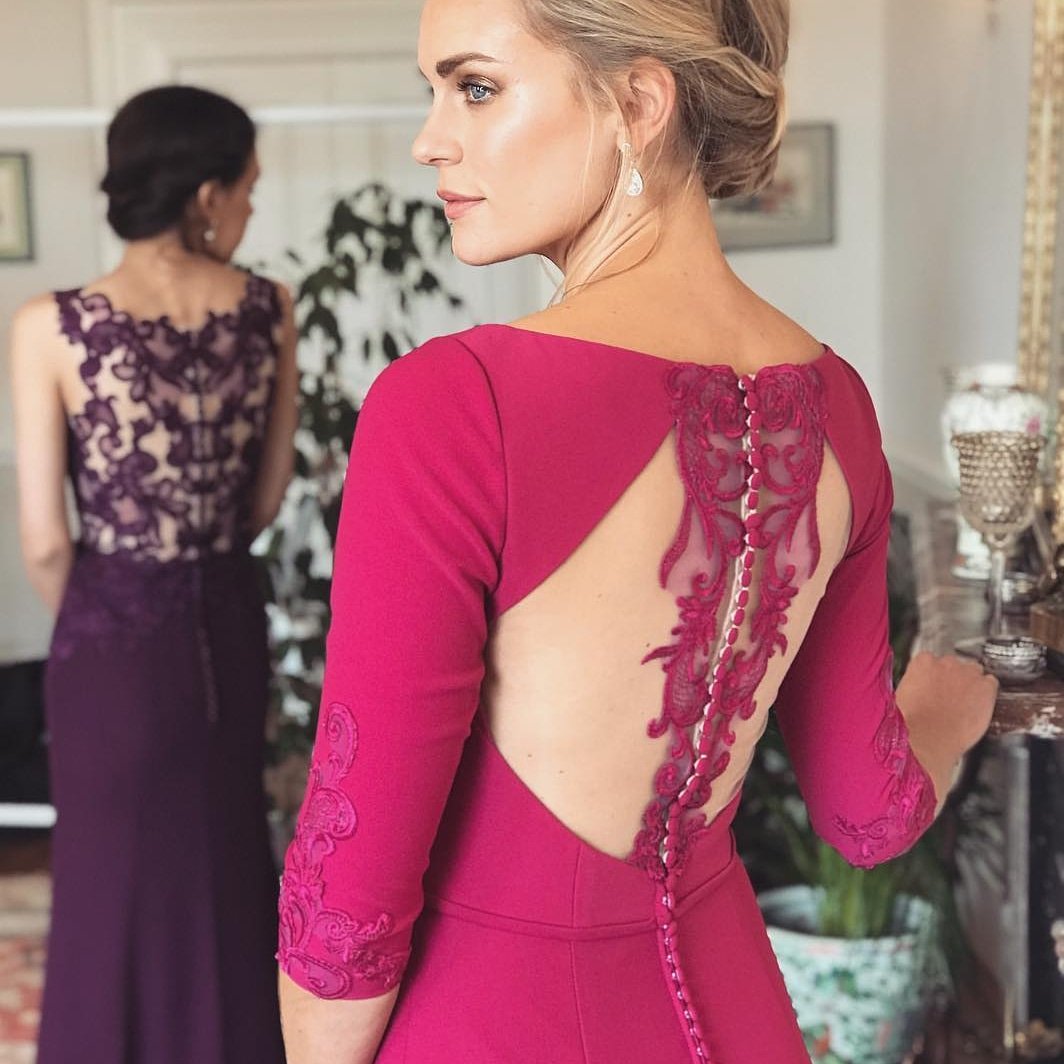 Beautiful bridesmaids dresses from <a href="/truebride/">True Bride</a>  - Earrings by #olivierlaudus  😙❤