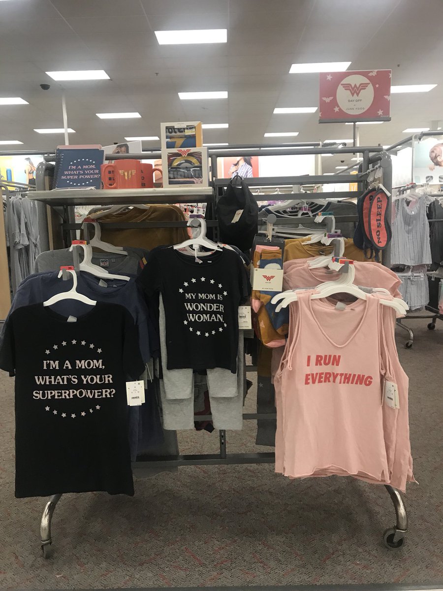 TacoatTarget's tweet photo. Mother’s Day Wonder Woman Set #T2347 #WonderWoman #MothersDay https://t.co/WH4lPyqRsq