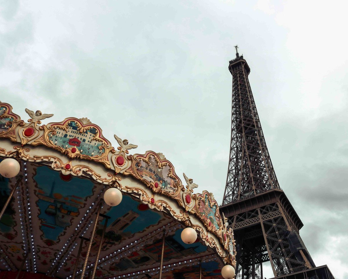 IamSamSoNice's tweet photo. Eiffel Tower #paris #EiffelTower #france #Travel #photography #canon https://t.co/OXdtMZIcar