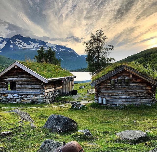 🍀 Best place for a break!
📍 Renndølsetra i Innerdalen
🙏 Photo by <a href="/rodset/">Setiawan Rodi</a>
💖 #viatormundi ift.tt/2IUrBO3