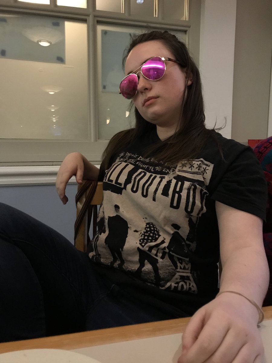 DerikStormVapes's tweet photo. dude check my bro in his swaggy shades. he looks so good i’m not gay tho 💯 https://t.co/5eRnHwr0OY