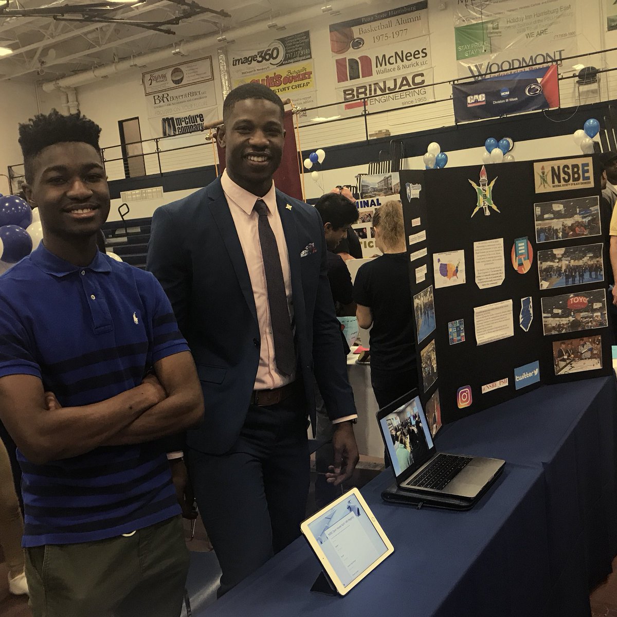 nsbe_psh's tweet photo. Our #NSBE members at @PSUHarrisburg open house for #PennState2022 #PSH2022 #PSHBG2022 #PSUH2022 #PSUHBG2022 #PSU https://t.co/BefjdADS1p