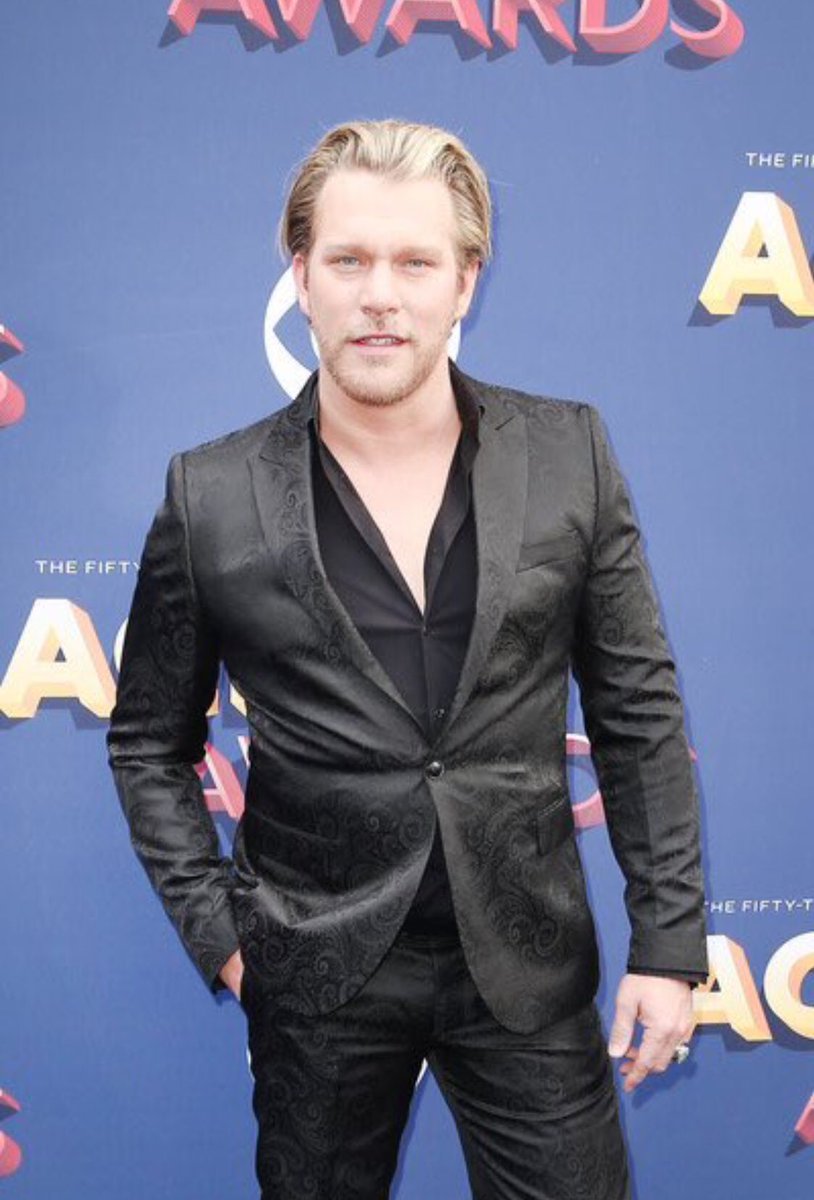 Louisiana2331's tweet photo. .@CWBYall #DropDeadFabulous on the #BlueCarpet at the @ACMawards in #LasVegas 2Nite! All we can say is #TopShelf all the way! #SharpDressedMan #ACMAwards #ACMs2018 Thx to @MenInCountry 4 capturing the awesome pics! https://t.co/1KkpCvCeo1
