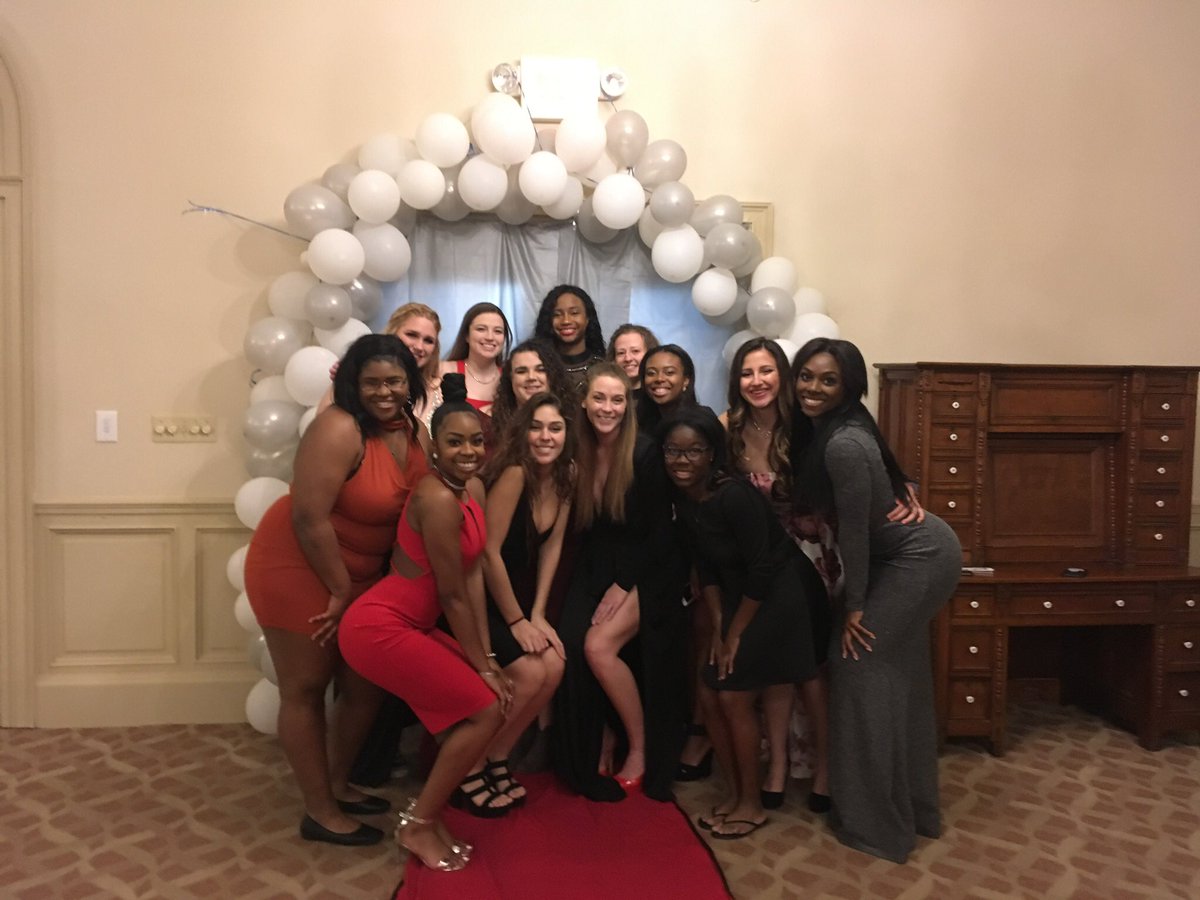 NuGammaXi1997's tweet photo. Nu Gamma Xi Black and Silver Ball 2018 https://t.co/BGwAJssOJu