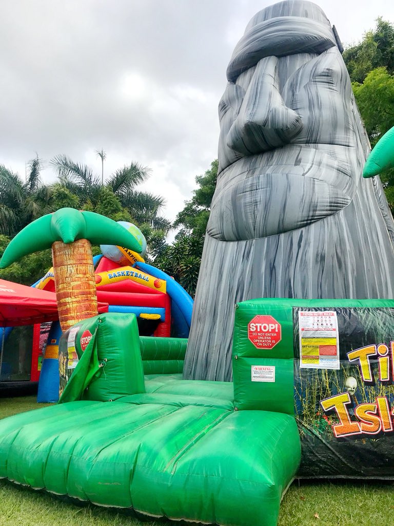 JInflablesNica's tweet photo. @sarisbello Bonitos juegos ! A nosotros nos toca Escalar 🧗‍♀️, Saludos desde Nicaragua https://t.co/c2TsSDTWgR