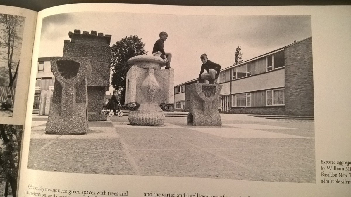 Dawnyprawnypie's tweet photo. With a tip-off from @NewTownUtopia I was able to find this William Mitchell 'Chessmen' sculptural group in Lee Chapel North, Basildon. https://t.co/rcb2pJNHeO