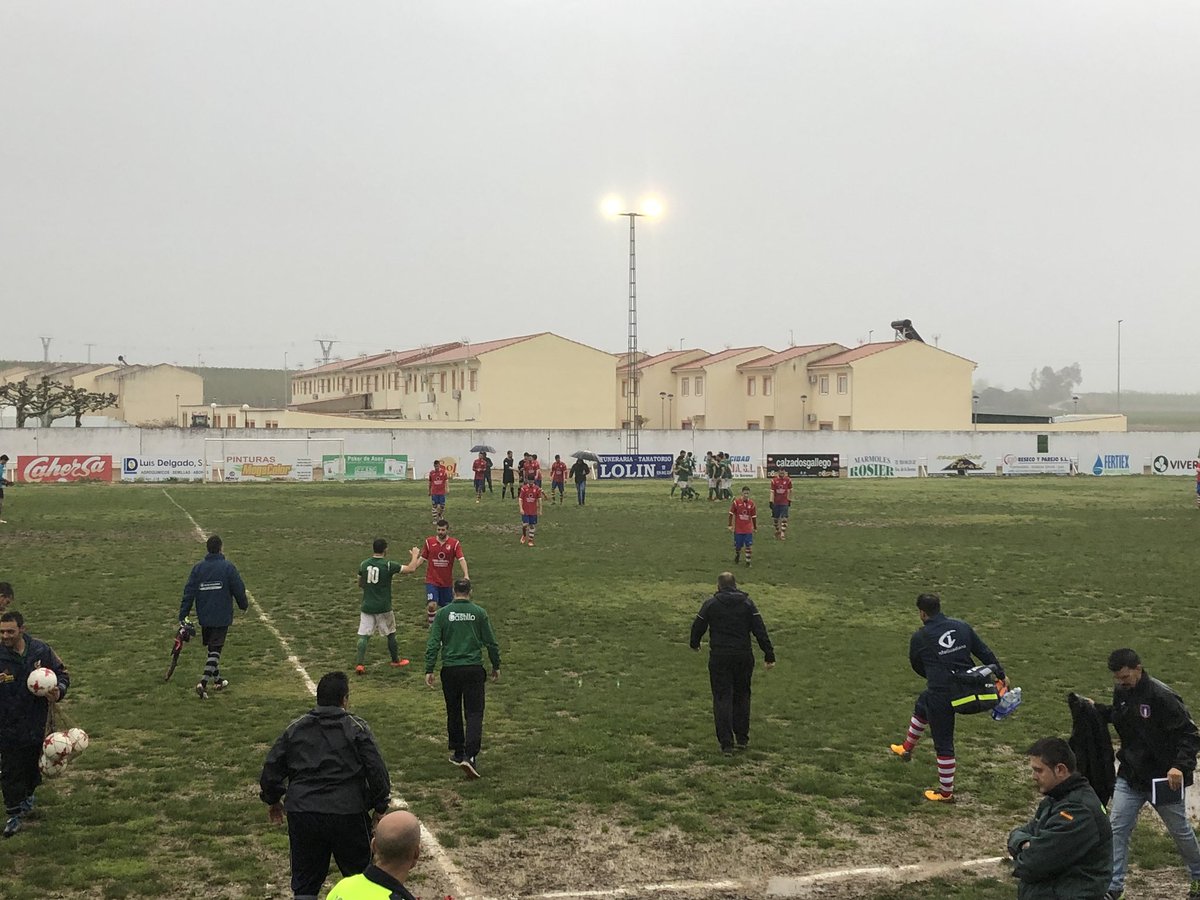AtcoPueblonuevo's tweet photo. Final
@cp_valdivia 2
@AtcoPueblonuevo 1
Vamos rojos, se luchó, se trabajó muy bien en la 1ª parte con el premio merecido del gol. En la 2ª el equipo local aprovechó sus ocasiones y no pudo ser. A seguir trabajando que aún queda mucho
#sisepuede
#Pueblonuevoesdetercera 
@En_juego https://t.co/FHz9rfguEw