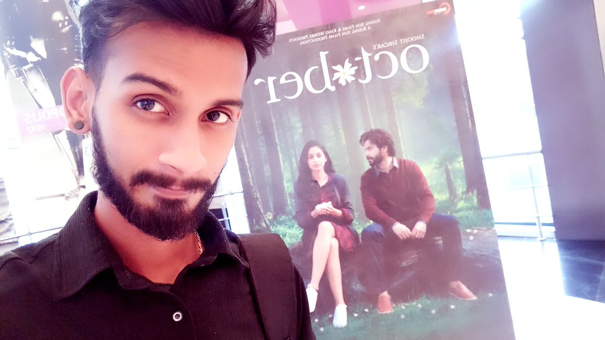 Sid_margaJ's tweet photo. @Varun_dvn @BanitaSandhu  @Varun_Kingdom @24VarunDhawanFC @OctoberFilm2018 🌸🌸🌸🌸🌸it was a nice movie &amp; the way varun back ans people it was 😍 https://t.co/0gHYbCv8mI