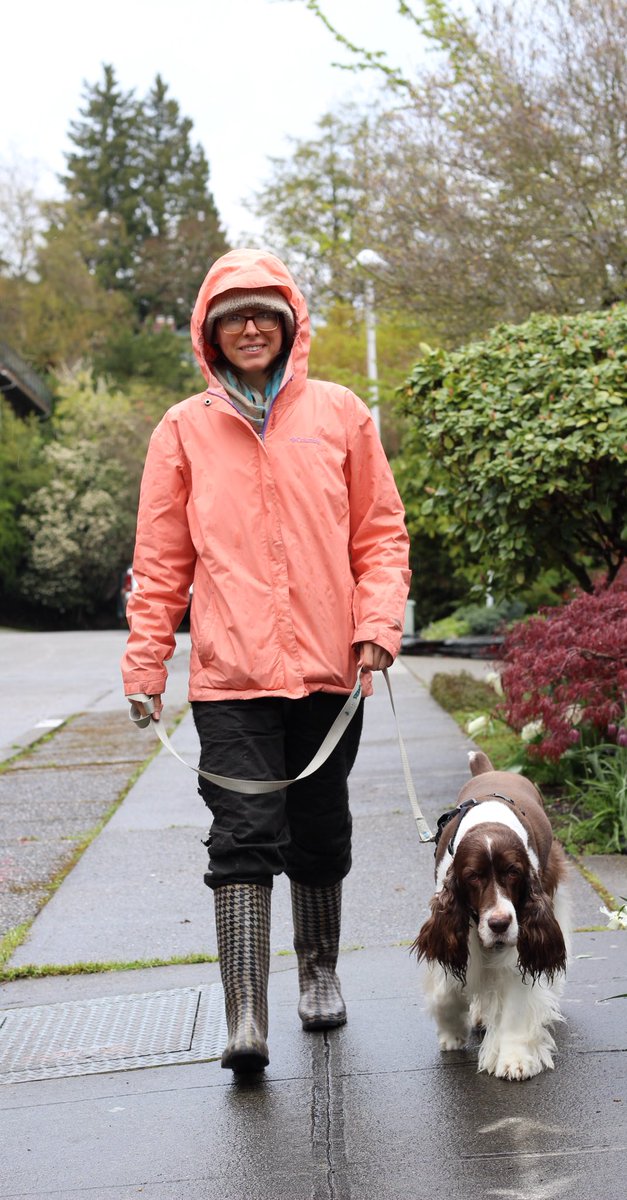 SniffSeattle's tweet photo. Erica and Annie. #ViewRidge #Seattle #dogwalker ~ Greg https://t.co/B2ZARkfMKh