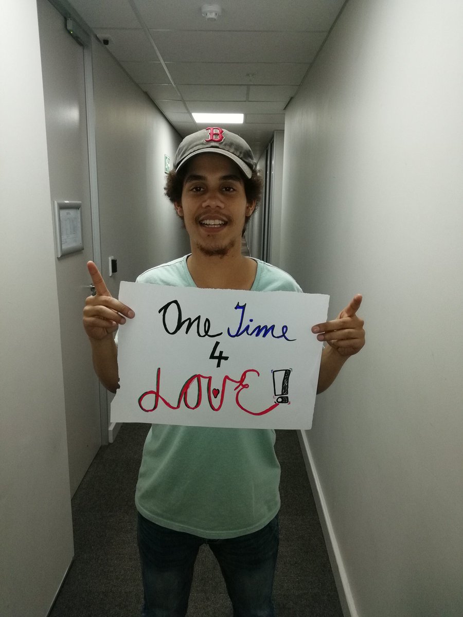 Tabloyd_za's tweet photo. Tell me what you do it for.
#ONETIME24thApril
#OneTimeChallenge https://t.co/g576l7OLJG