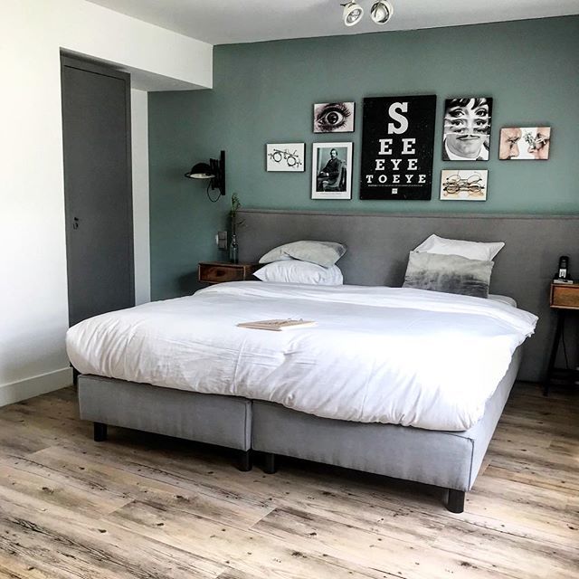 stagedives_'s tweet photo. Had a great time at #eyehotel in Utrecht 🖤
#utrecht #utrechthotels #exploreutrecht #travelblogger #travelblogger_de #blogger_de #keepexploring #netherlands #hotelroom #happysunday https://t.co/sGeKl2ZOIR https://t.co/5XOoWEi8Ui