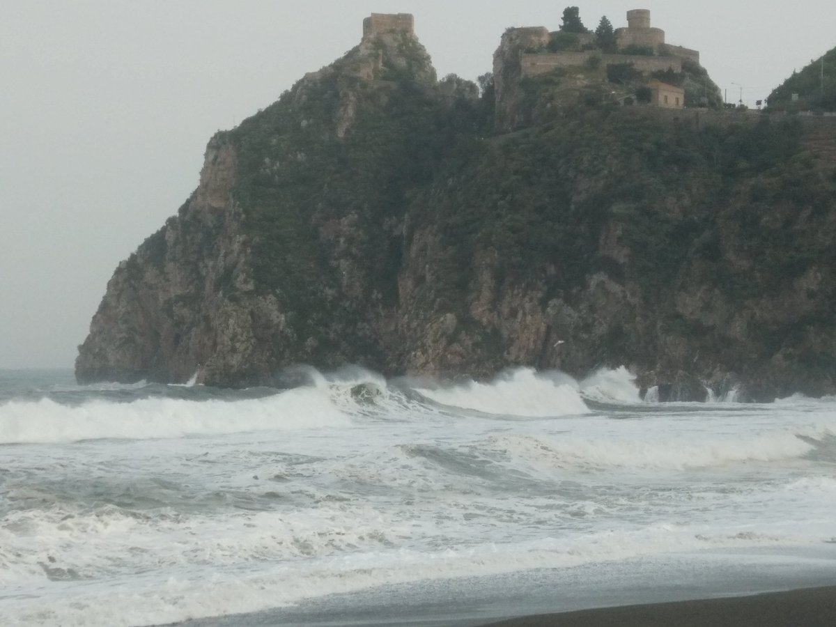 GennaroAngela's tweet photo. Il mio mare oggi!!! https://t.co/WfE3llc5XC