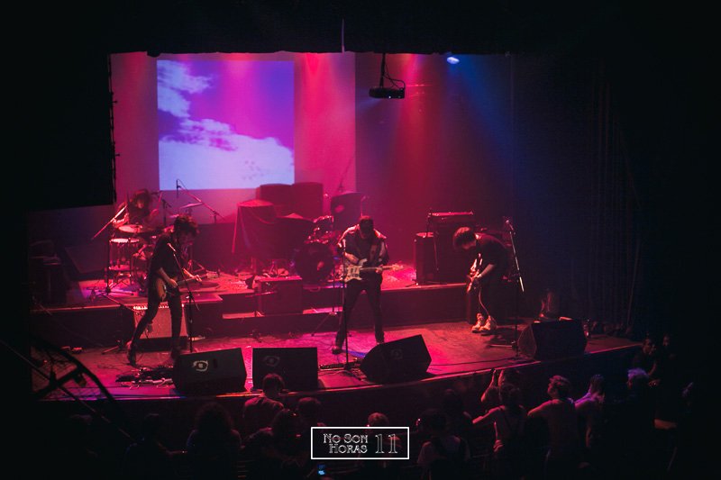 #Fotos
<a href="/elsurband/">El Sur</a> en <a href="/NicetoClub/">Niceto Club</a>
Capturas de <a href="/yoestoyazulado/">D.</a>
Viernes 13.04.18
nosonhorasweb.com.ar