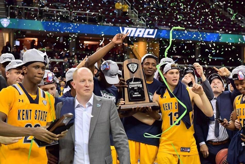 _1Montana1_'s tweet photo. Blessed to receive an offer from Kent State University #GoFlashers #216to330 https://t.co/WsoE35tfcW