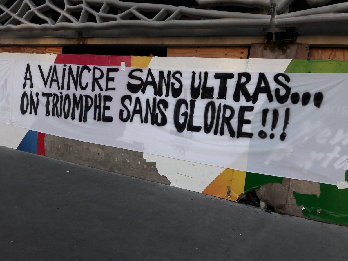 iciparisidf's tweet image. Le @Co_Ultras_Paris appelle à une "tribune morte" face à Monaco après la décision de la @LFPfr concernant les #fumigenes lors du Clasico