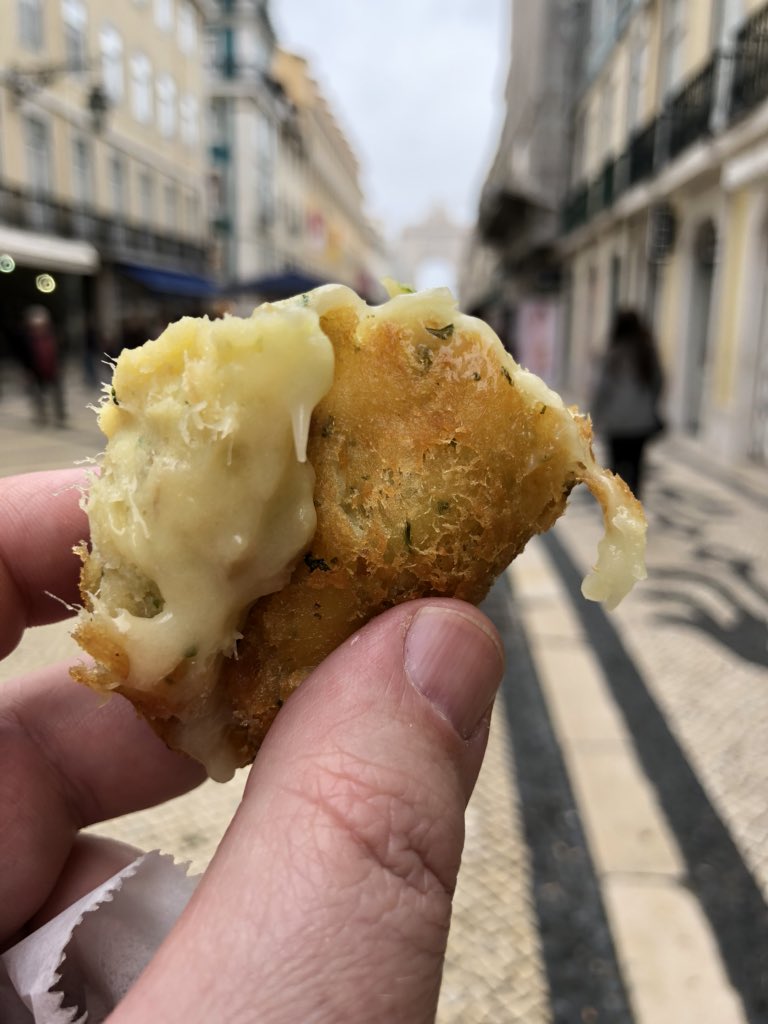 TheBigGayAl's tweet photo. Pastel De Bacalhau - a sort of salted cod fishcake stuffed with melted Serra De Estrella cheese. Fucking delicious! #pasteldebacalhau #eatingLisbon https://t.co/cDqYT55qIo