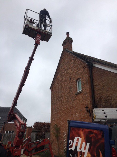 fireflystoves's tweet photo. Get up there and get it sorted #redspider #liftaccess #Worcestershire https://t.co/UGRciZa2xi
