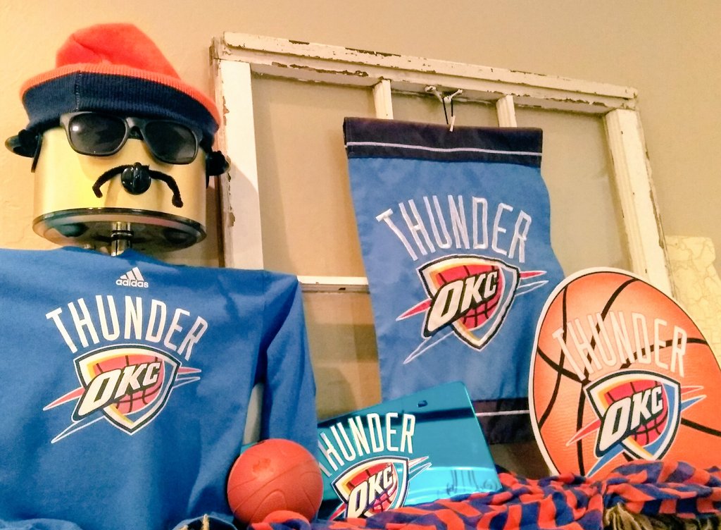 whatacrock1's tweet photo. Next stache brother? #whynot Crockpot trophy is ready to #ThunderUp tonight! 🏆💙🏀⚡🆙 https://t.co/pOlBhPkVwp