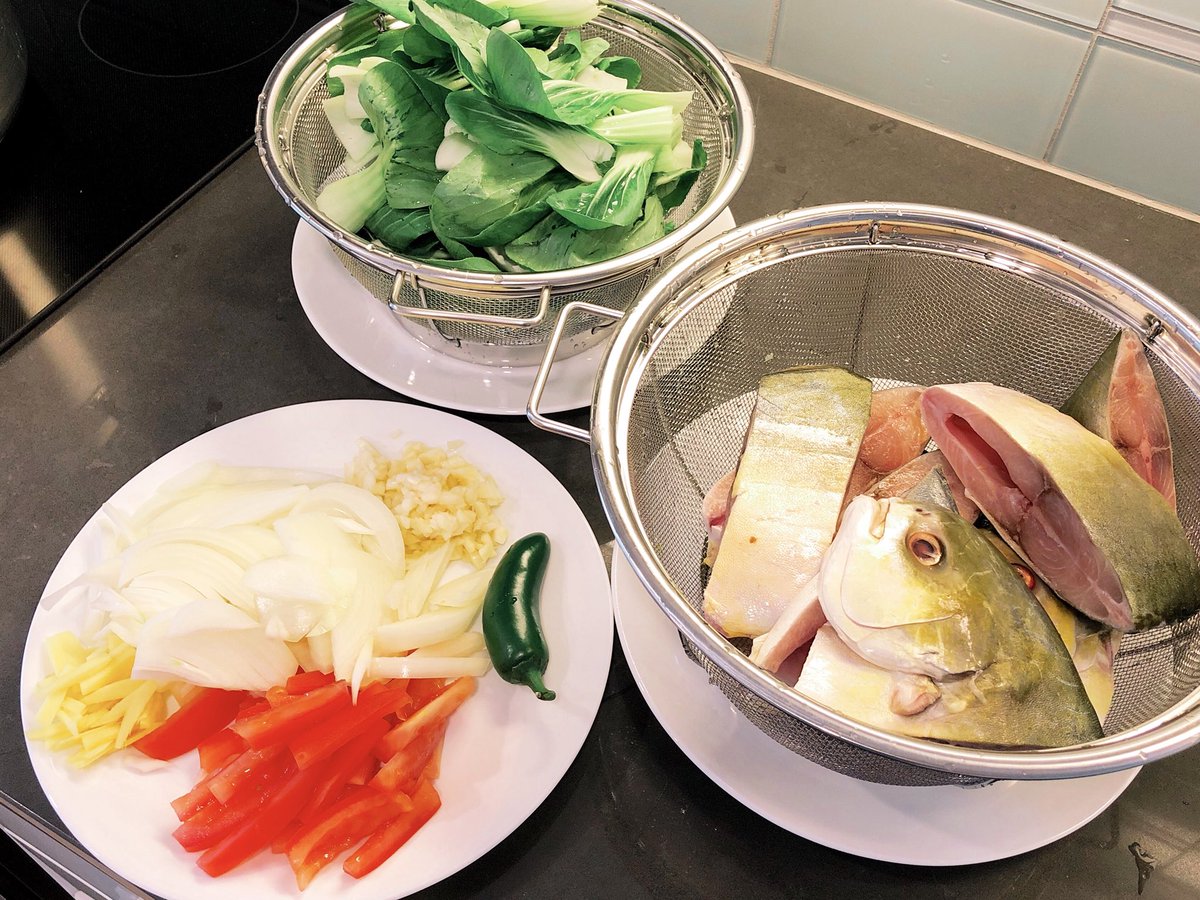 Good to get cookin’ again. Sunday lunch: Sinigang na Pampano. #SundayCooking #ThisIsSunday #FilipinoDish