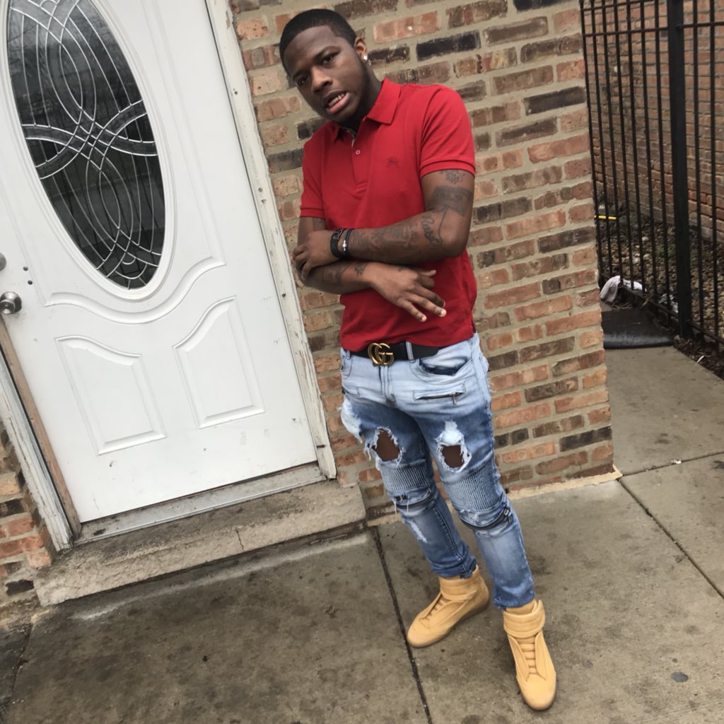 FamoussVell's tweet photo. Y’all gone wake up on my sooner or later! #AmfRecords https://t.co/pRdHhVYJeY