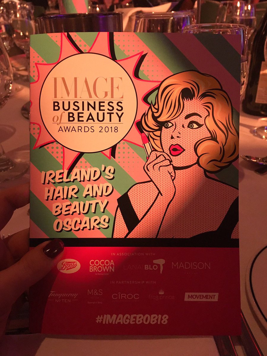 SazzyClay's tweet image. Can you believe I got @Nathan_TallMan out on a Sunday night? #ImageBob18 🍸